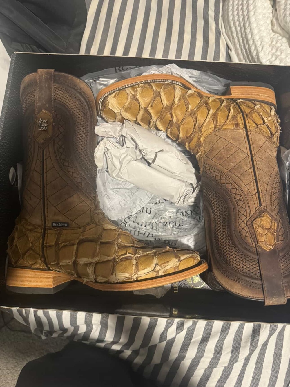 Rockport Men’s Brown Exotic-Texture Western Boots